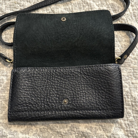 Portland Leather Midnight Crossbody Bag - Picture 2 of 7